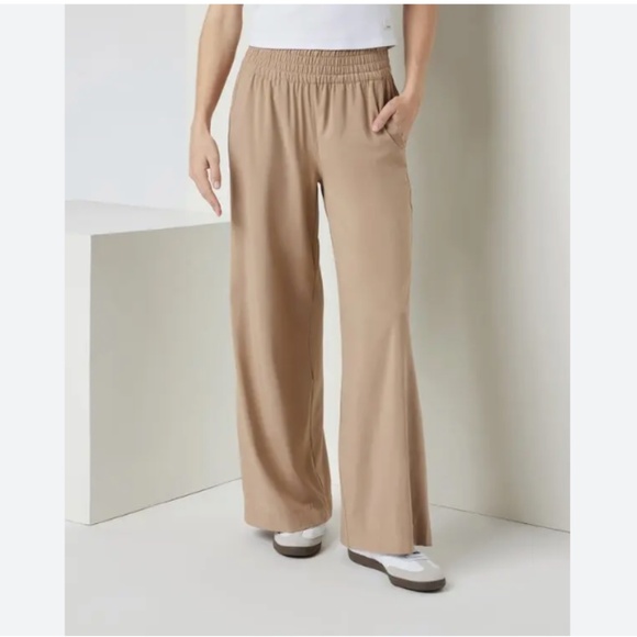 Vuoti Villa Wideleg in Goldenrod - Picture 4 of 4